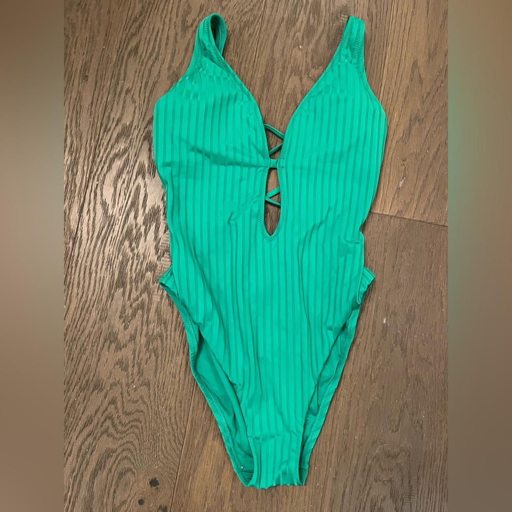 NWOT Sanctuary Kelly Green Ribbed One Piece Swimsuit